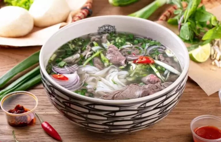 10 національних супів, які кожен повинен спробувати  