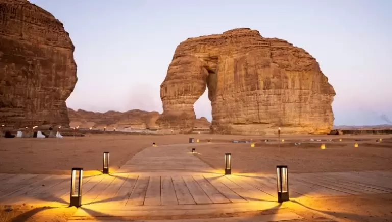 Аль-Ула — обов'язкове місце для відвідування: розповідаємо, чим зайнятися