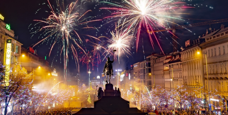 Десять міст з найкращими новорічними шоу у 2024 році 9