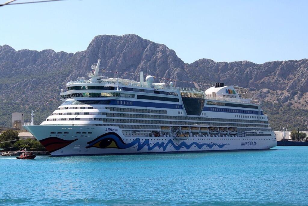 Як не підчепити кишкову інфекцію на круїзному лайнері: шість простих, але дієвих порад 1 Гранд тур Як не підчепити кишкову інфекцію на круїзному лайнері: шість простих, але дієвих порад