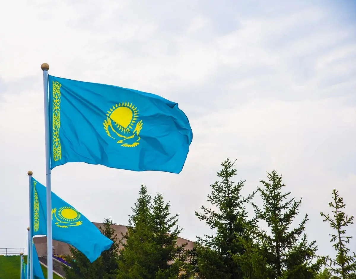Казахстан вводить електронні дозволи на в’їзд для іноземців із липня 2027 року 1 Гранд тур Казахстан змінює правила в’їзду для українців та мешканців деяких інших країн