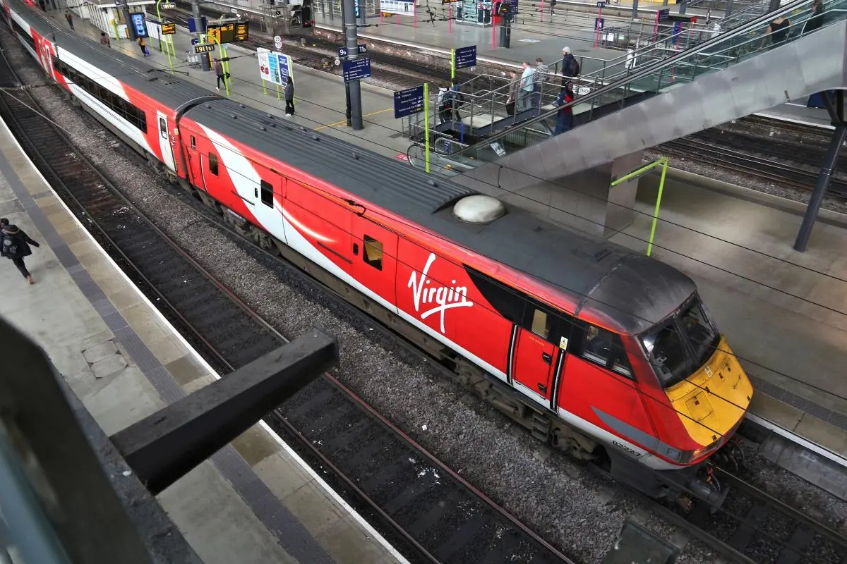Конкурент Eurostar: компанія Річарда Бренсона запустить поїзди з Британії на материк 1 Гранд тур Конкурент Eurostar: компанія Річарда Бренсона запустить поїзди з Британії на материк