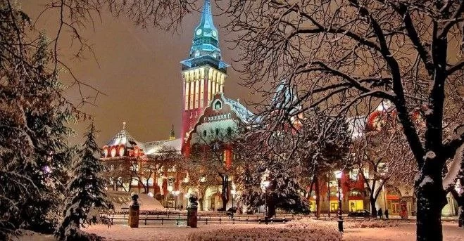 Куди поїхати в січні? 6 країн для незвичайного відпочинку взимку