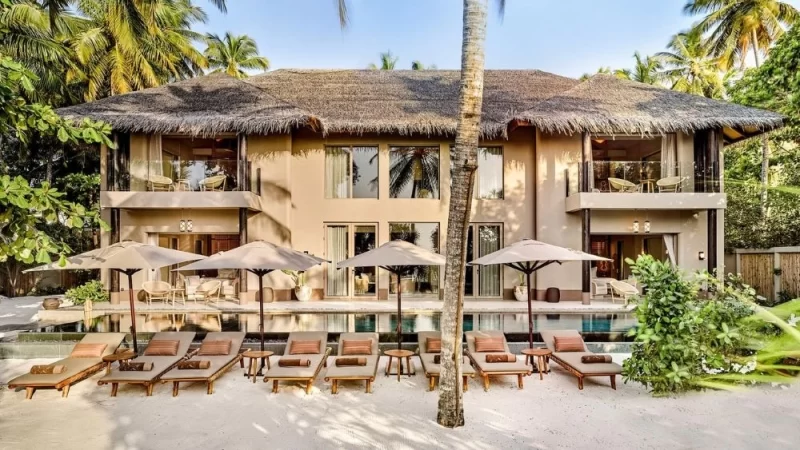 Музей сучасного мистецтва під відкритим небом: готель Joali Maldives 3 Гранд тур