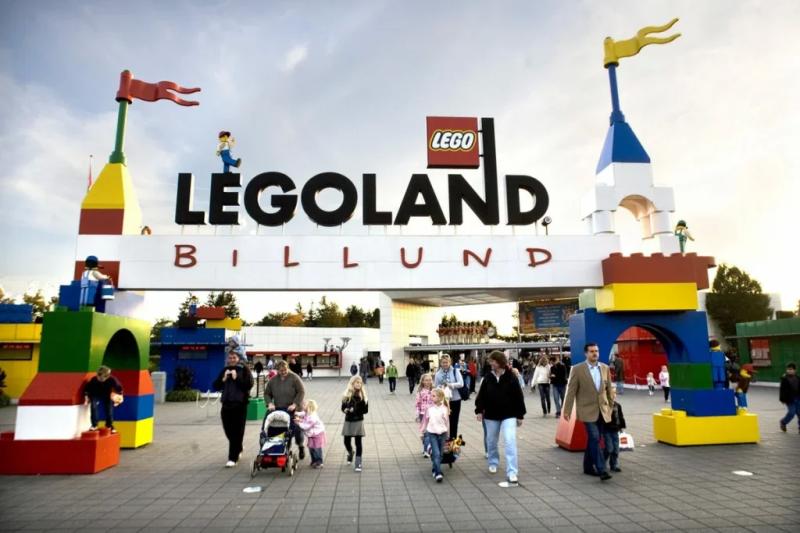 Парк LEGO, Крістіанія, плавання з акулами - чим зайнятися в Данії? 1 Гранд тур
