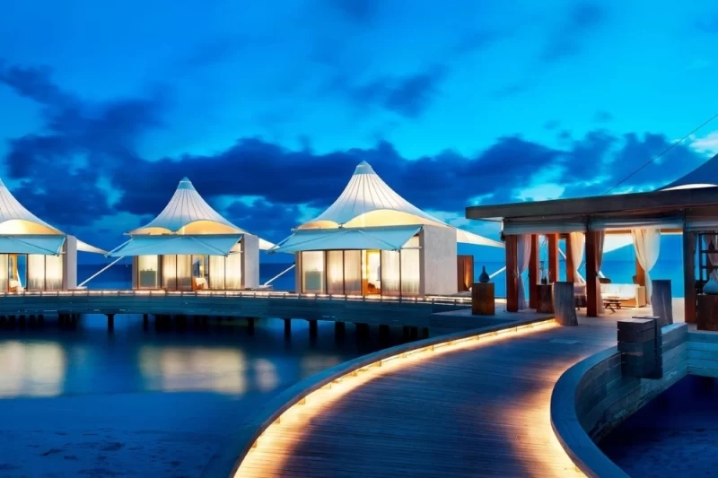 Подаруйте собі захоплюючий круїз на розкішній яхті: огляд W Maldives 9 Гранд тур