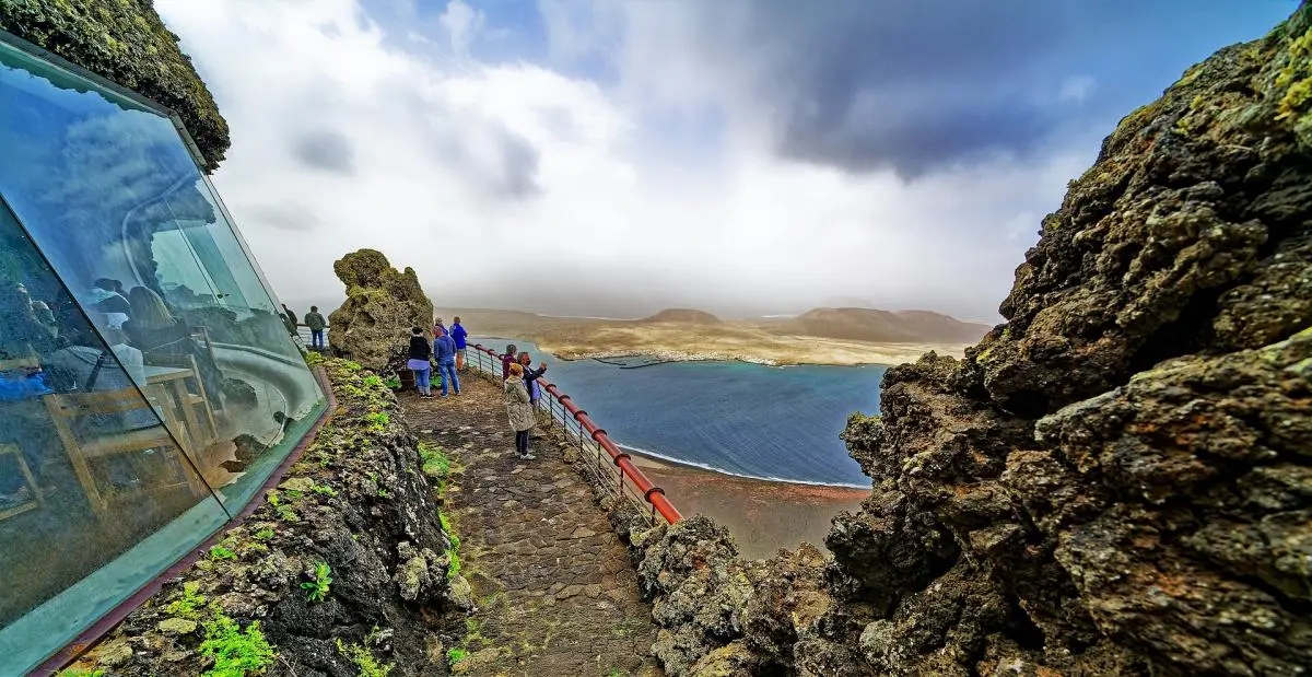Прекрасний острів може "похвалитися" найдовшою набережною: де він розташований 1 Гранд тур Прекрасний острів може "похвалитися" найдовшою набережною: де він розташований
