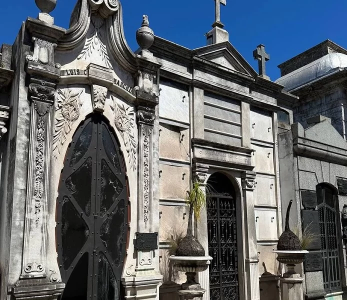 Пристрасне танго, соковиті стейки, неймовірна архітектура: гайд по дивовижному Буенос-Айресу