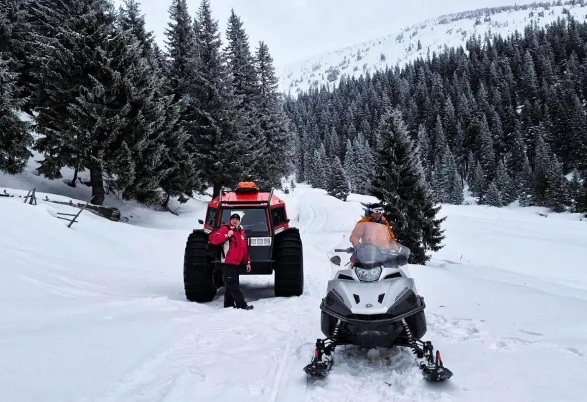 Романтична ночівля ледь не вартувала життя: у Карпатах врятували з пастки молоду пару 2 Гранд тур Романтична ночівля ледь не вартувала життя: у Карпатах врятували з пастки молоду пару