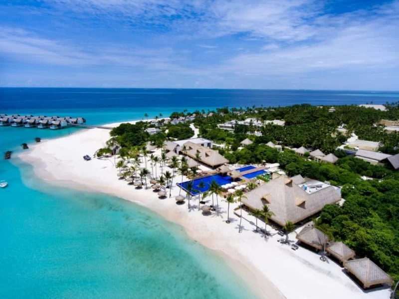 Розкішний перепочинок від швидкості життя: Emerald Maldives Resort & SPA