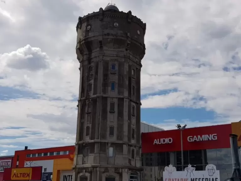 Румунський Франкенштейн: гайд за Бухарестом