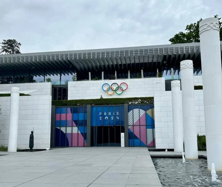 Готичний собор Нотр-Дам у Лозанні