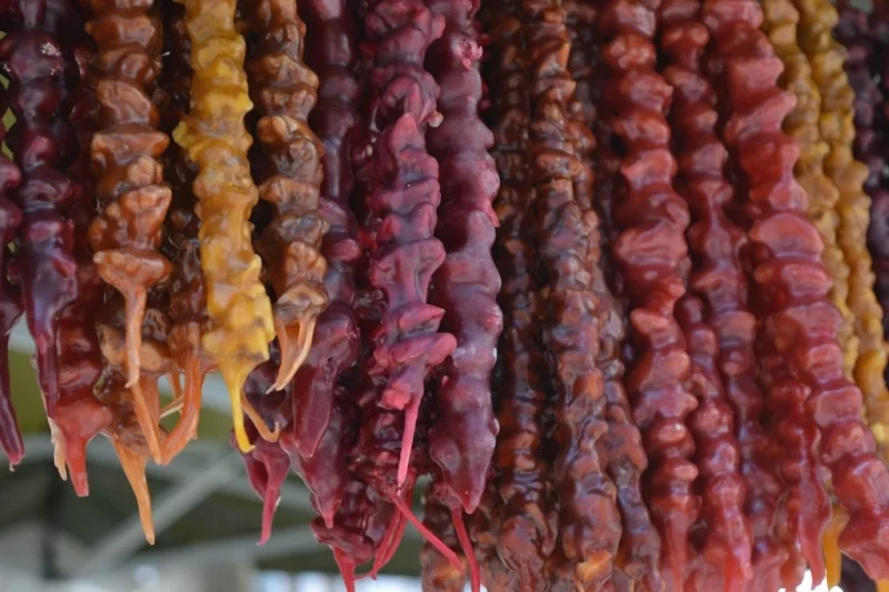 Спеції, вино і не тільки: що привезти з Грузії? 3 Гранд тур