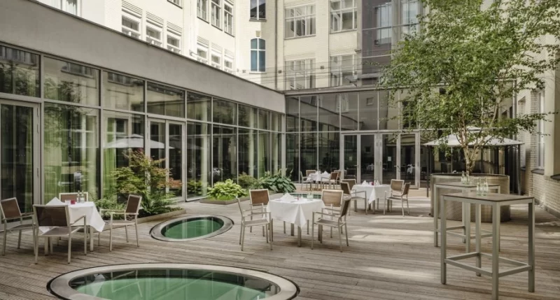 Готель Mövenpick Hotel Hamburg у водонапірній вежі