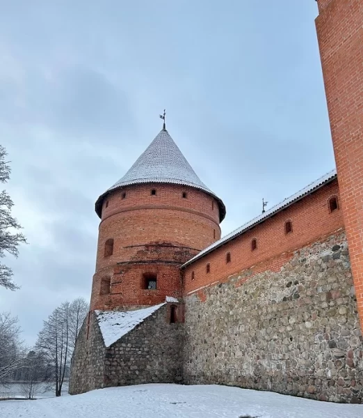 Тракайський замок-історія, облицьована червоною цеглою