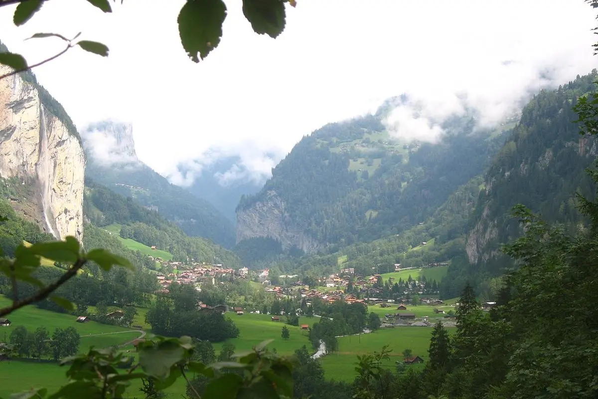 Туристи знайшли в Європі "прохід" у всесвіт "Володаря перснів" 1 Гранд тур Туристи знайшли в Європі "прохід" у всесвіт "Володаря перснів"