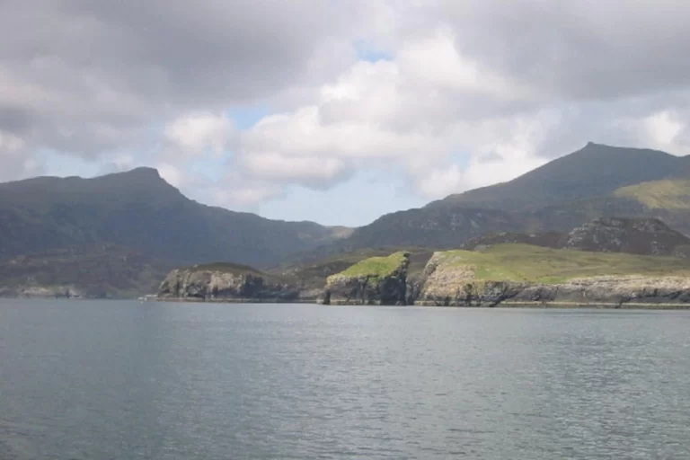 У Британії виставили на продаж цілий острів за ціною квартири у київській новобудові 9 Гранд тур