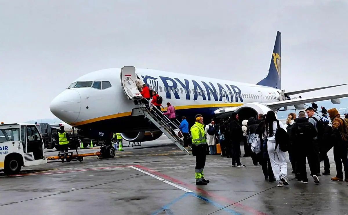 У Ryanair виступили із заявою щодо скасування рейсів на тлі паливної кризи 1 Гранд тур У Ryanair виступили із заявою щодо скасування рейсів на тлі паливної кризи