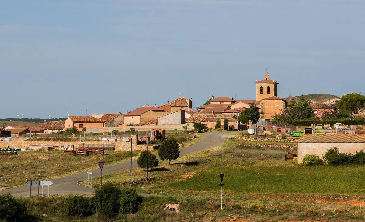 В Іспанії можна оселитися в селі та отримати будинок безкоштовно: що для цього потрібно 1 Гранд тур В Іспанії можна оселитися в селі та отримати будинок безкоштовно: що для цього потрібно