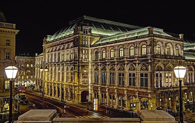 Віденська Опера 19 Віденська Опера 19
