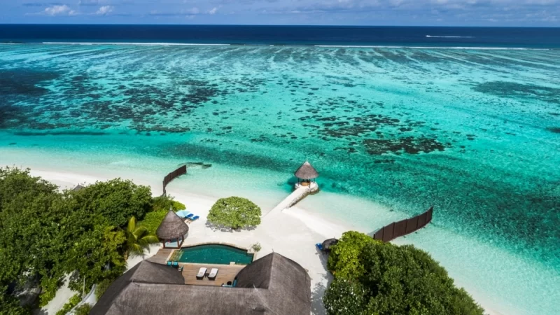 Відкрийте для себе світ серфінгу: огляд Four Seasons Resort Maldives at Kuda Huraa 1 Гранд тур