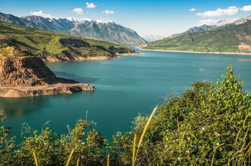 Водоспад, ресторан на висоті - що подивитися біля Ташкента? 3 Гранд тур