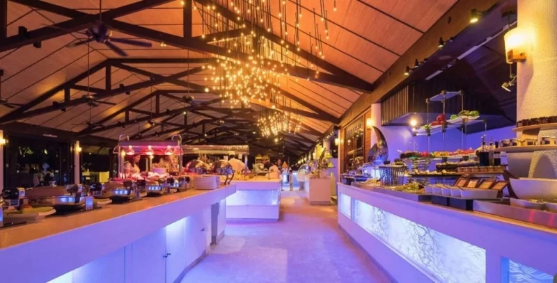 Вивчіть океан на напівпідводному човні: огляд Lily Beach Resort and Spa 9 Гранд тур