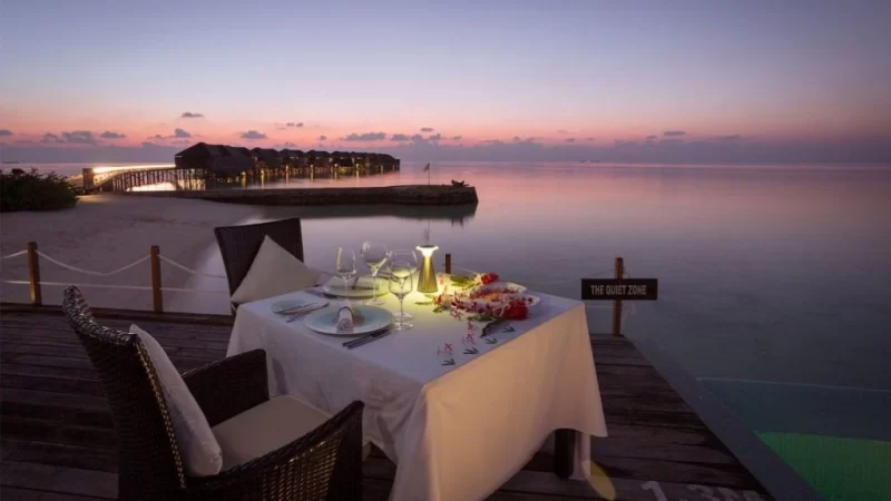 Вивчіть океан на напівпідводному човні: огляд Lily Beach Resort and Spa 11 Гранд тур
