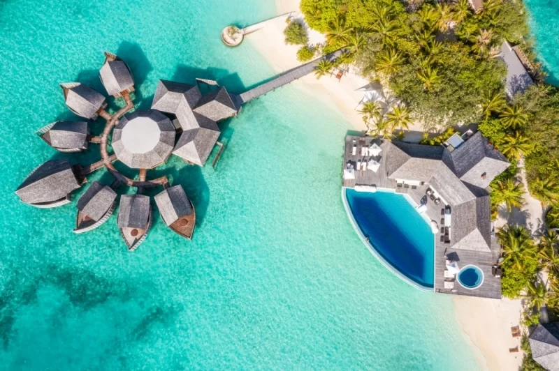 Вивчіть океан на напівпідводному човні: огляд Lily Beach Resort and Spa 13 Гранд тур