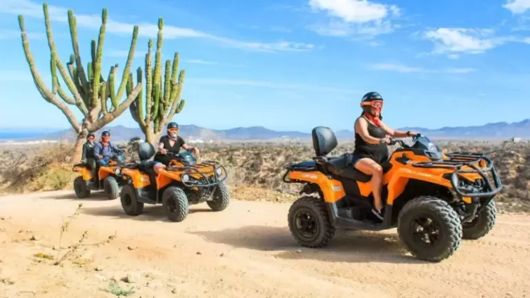 Тревел-життя тільки починається: поради для туристів старше 50 років 🌍✈️