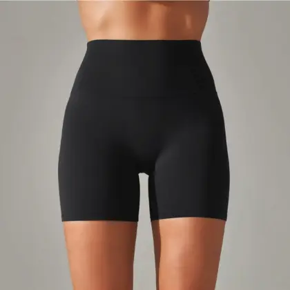 Жіночі велосипедки спортивного стилю чорного кольору для тренувань та повсякденного використання. Жіночі велосипедки спортивного стилю чорного кольору для тренувань та повсякденного використання.