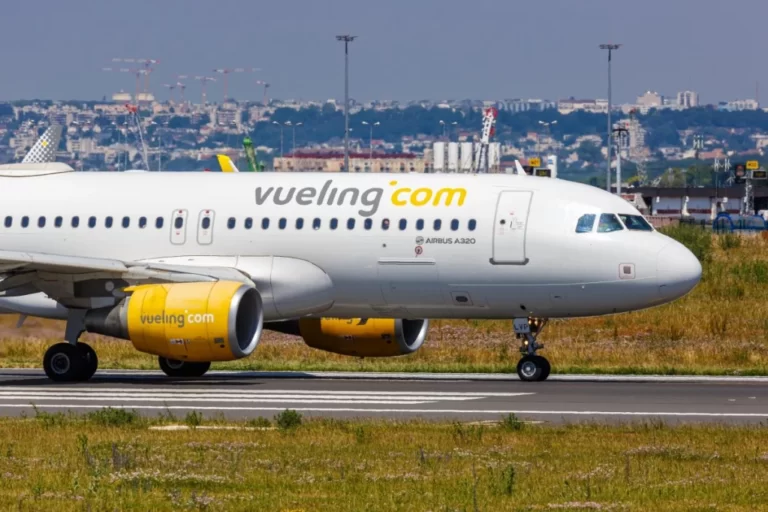 Європейський лоукостер кинув виклик Ryanair, що скасовує рейси в Іспанії 29 Гранд тур